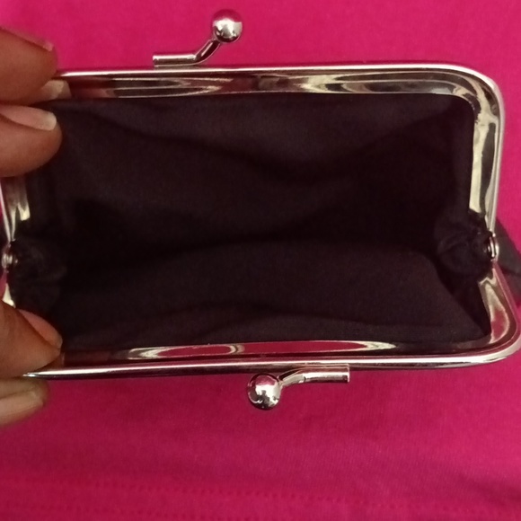 Tommy Hilfiger Black Purse with change purse set. - Picture 3 of 15